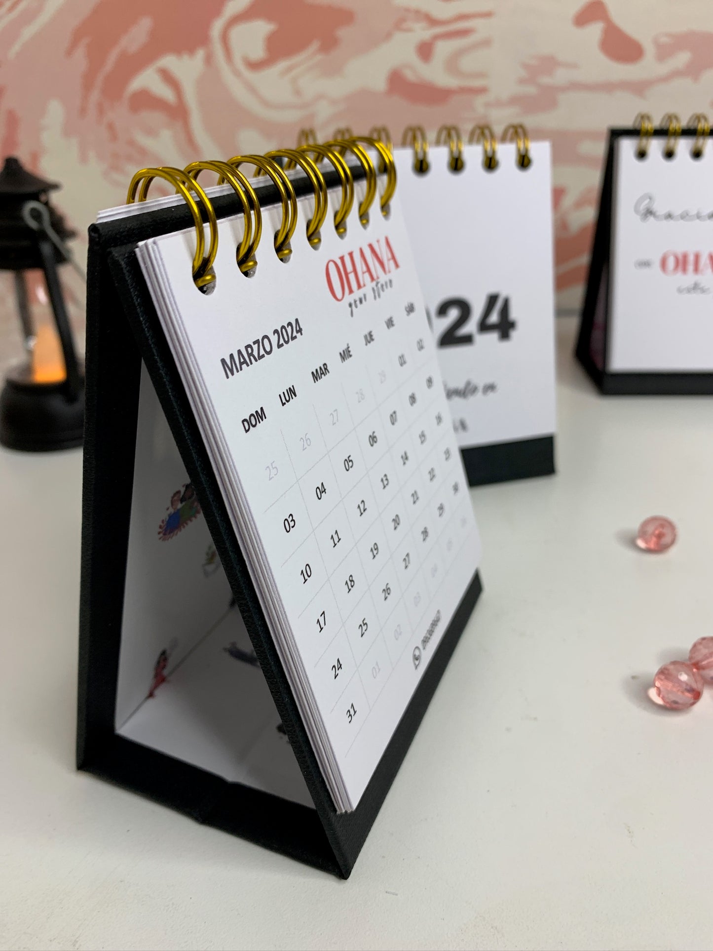 Mini Calendario de Escritorio – Esencia
